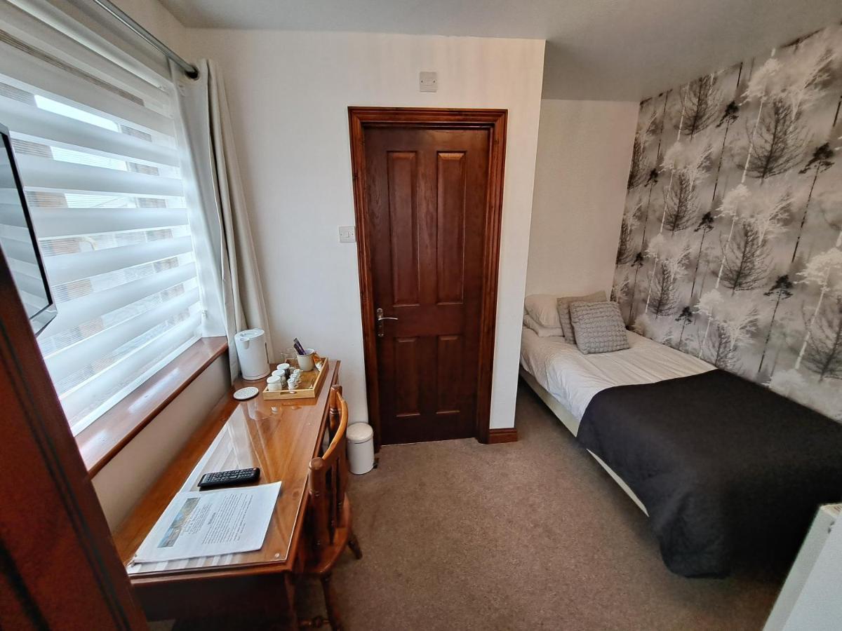 Highfields Holidays Bed & Breakfast Peterborough Exteriör bild